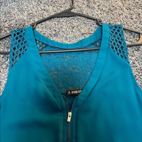 Express zip up tank top- small - Picture 2 of 6